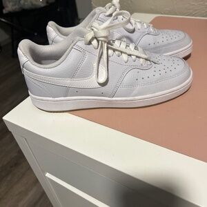 Womens gym shoes size 7